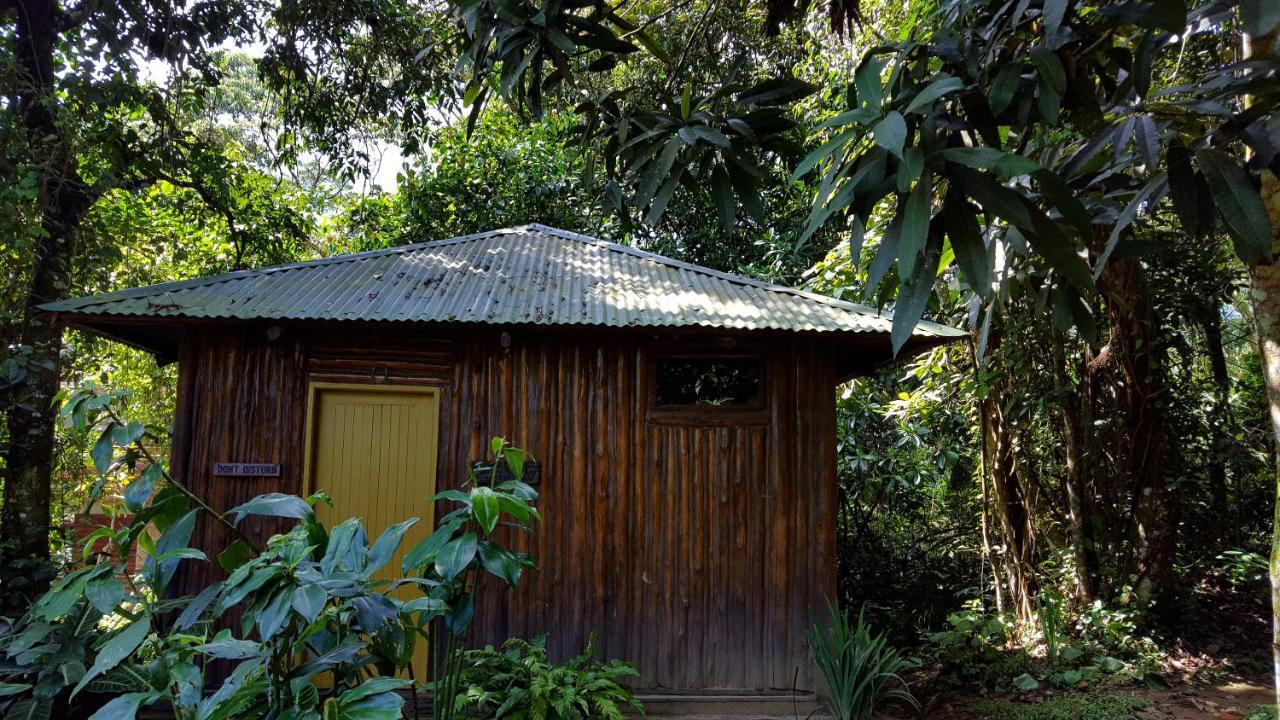 Bwindi Guest House Kanungu Esterno foto